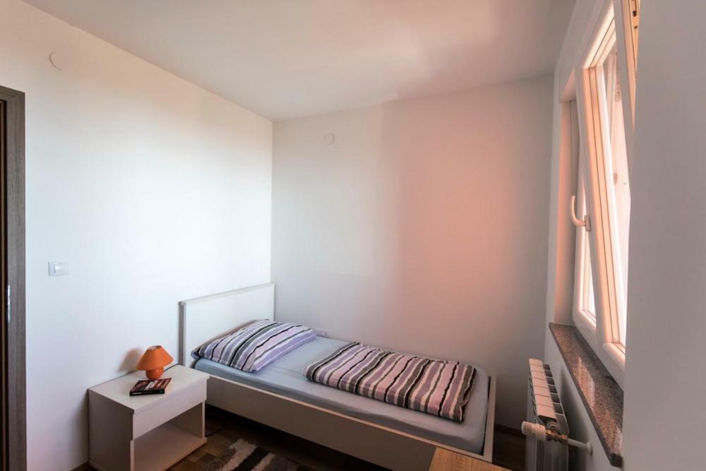 Apartments Sandra With Free Private Parking Rijeka Extérieur photo